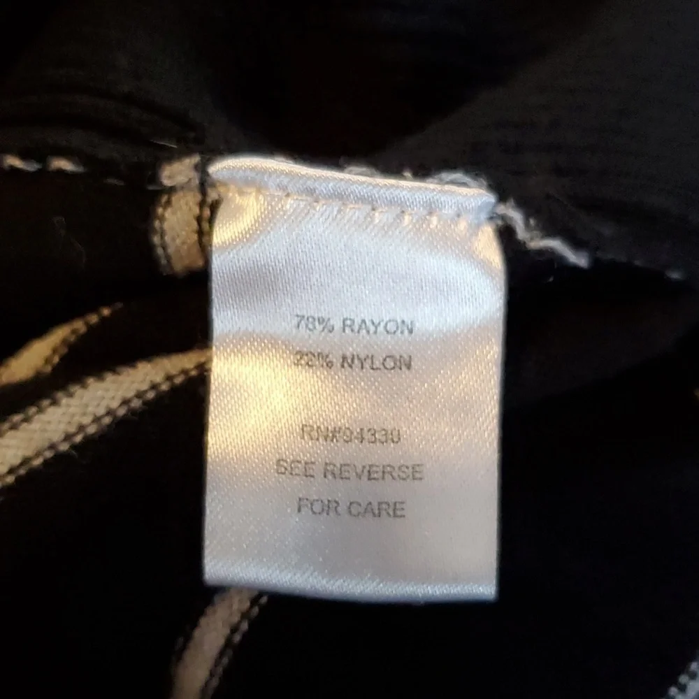 Sweater - Picture 4 of 4